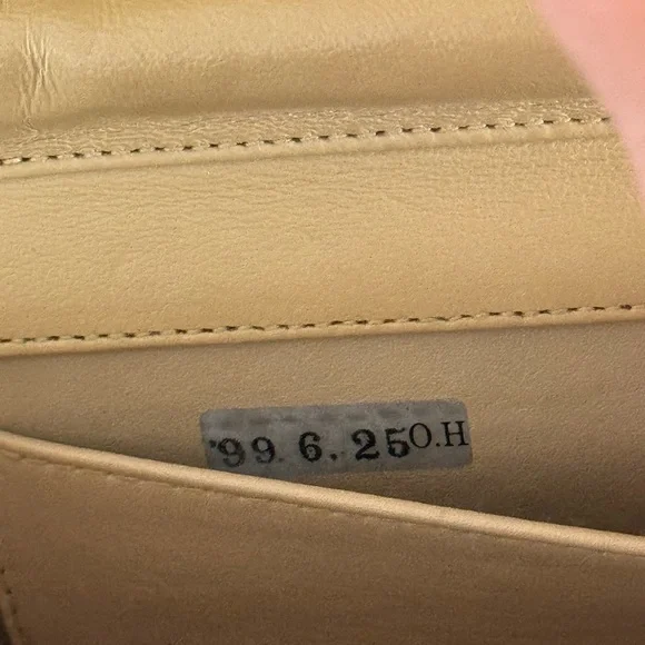 *SOLD** Chanel Vintage Nude Full Flap w/ 24kt Gold Plated Hardware - Picture 14 of 15